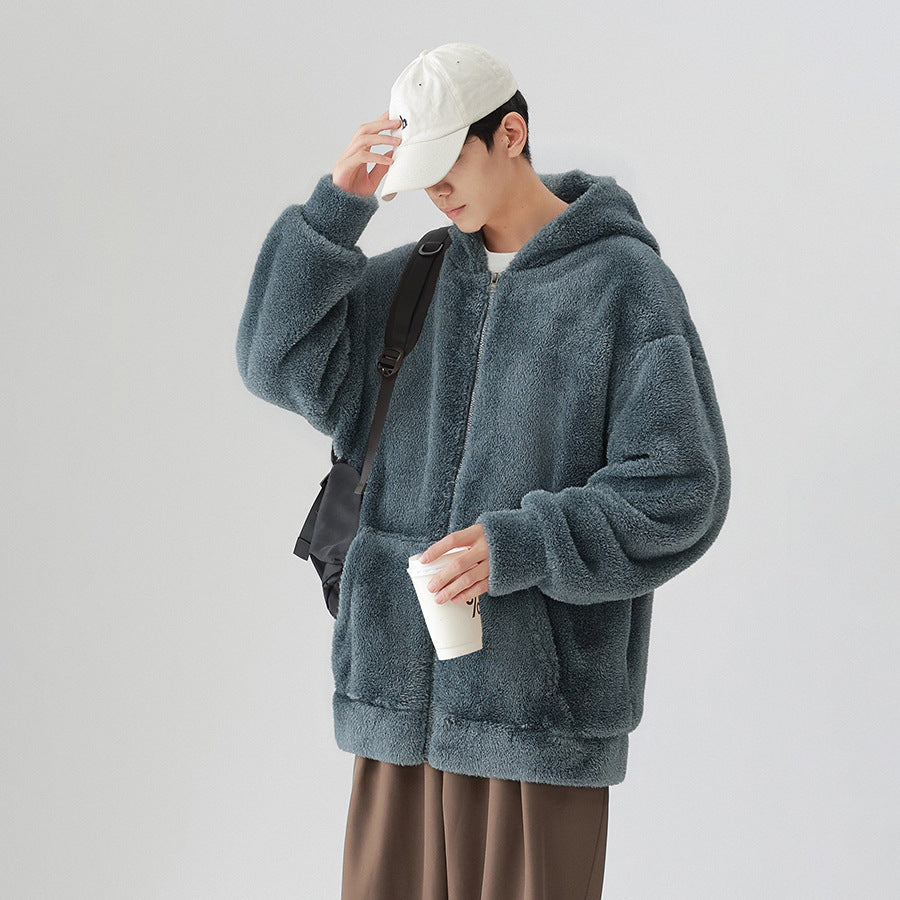 Set aus dicker Kapuzenjacke und kuscheliger, lässiger Plüschhose